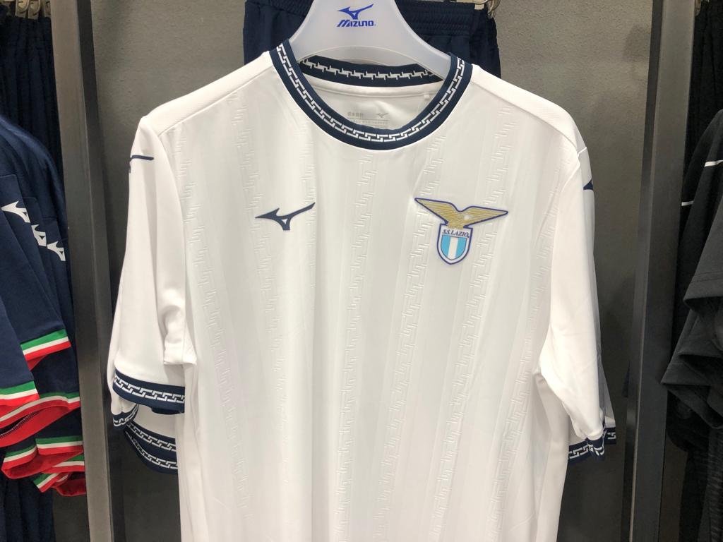 Terza maglia Lazio 2023/24