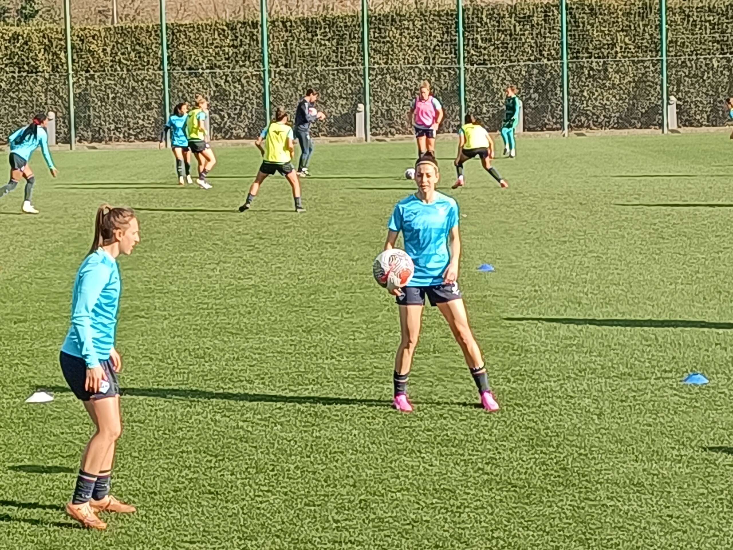 Lazio Women riscaldamento