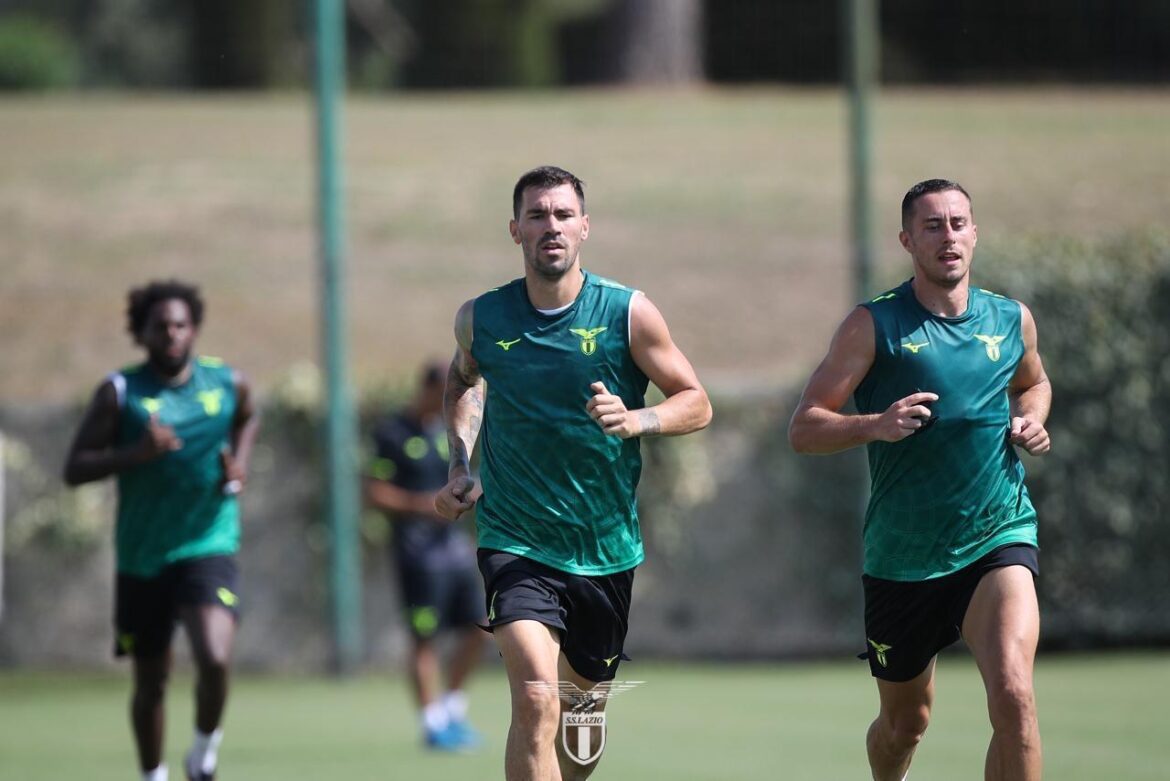 Romagnoli e Marusic in azione a Formello